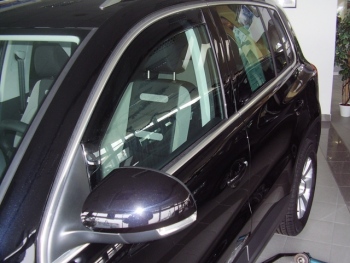 Paravanturi VW Tiguan set 2 bucati fata