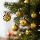 Set de ornamente pentru brad – 100 de globuri + vârf stea – auriu